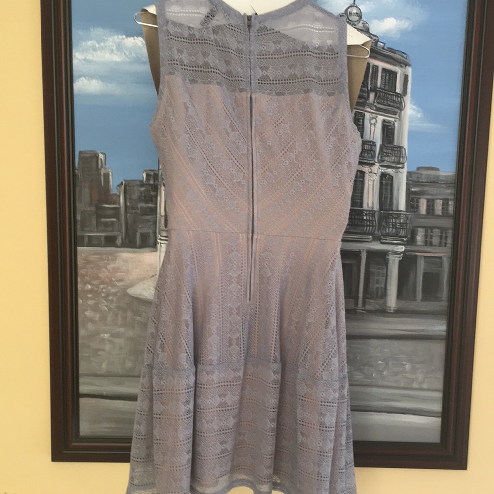Dress - Picture 4 of 6